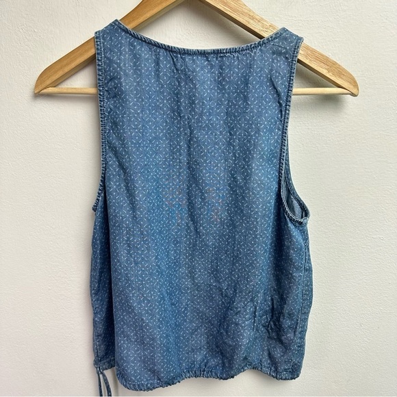 Universal Thread Size Small Drawstring Chambray Patterned Tank Top - Picture 3 of 7